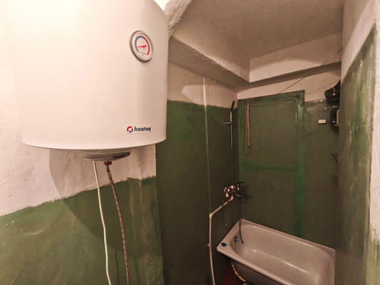 Продам однокомнатную (1-комн.) квартиру, Космонавтов ул, 9, Рязань г