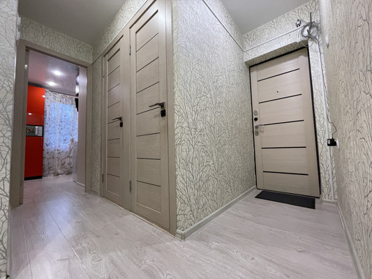 Продам двухкомнатную (2-комн.) квартиру, Фестивальная ул, 18, Апатиты г