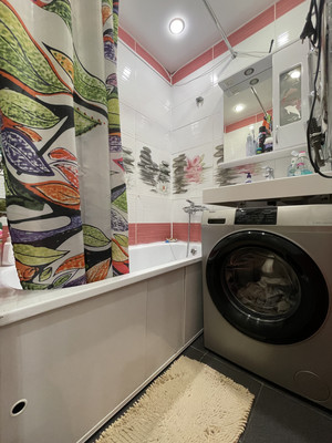 Продам двухкомнатную (2-комн.) квартиру, Фестивальная ул, 18, Апатиты г