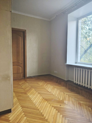 Продам трехкомнатную (3-комн.) квартиру, Университетский пр-кт, 4, Москва г