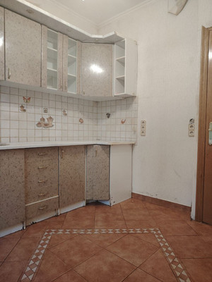 Продам трехкомнатную (3-комн.) квартиру, Университетский пр-кт, 4, Москва г