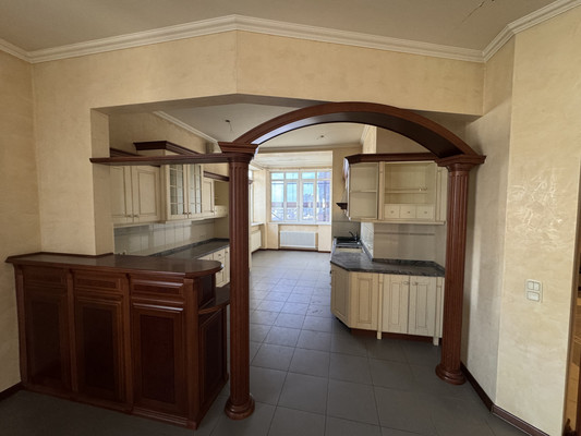 Продам многокомнатную квартиру, Ломоносовский пр-кт, 7к5, Москва г