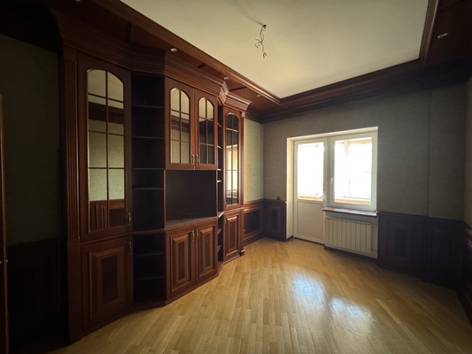 Продам многокомнатную квартиру, Ломоносовский пр-кт, 7к5, Москва г