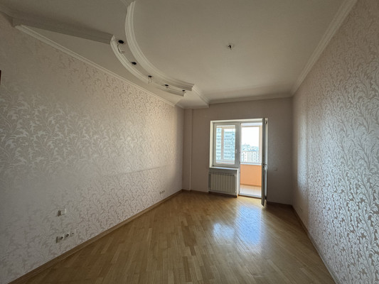 Продам многокомнатную квартиру, Ломоносовский пр-кт, 7к5, Москва г