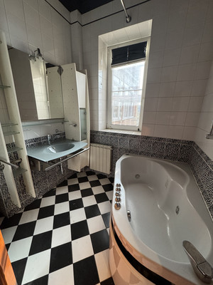 Продам многокомнатную квартиру, Ломоносовский пр-кт, 7к5, Москва г