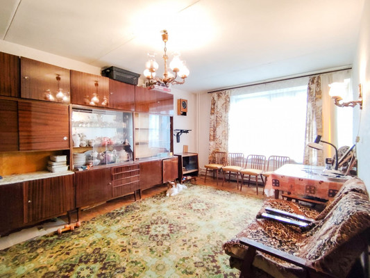 Продам трехкомнатную (3-комн.) квартиру, Болотниковская ул, 2кА, Москва г