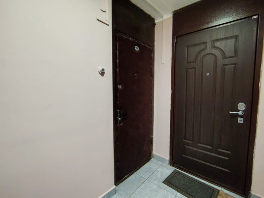 Продам трехкомнатную (3-комн.) квартиру, Болотниковская ул, 2кА, Москва г