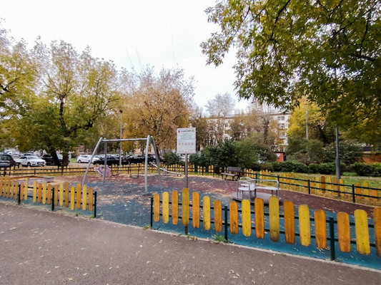 Продам трехкомнатную (3-комн.) квартиру, Болотниковская ул, 2кА, Москва г