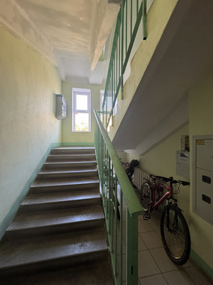 Продам трехкомнатную (3-комн.) квартиру, 7, Просторный мкр