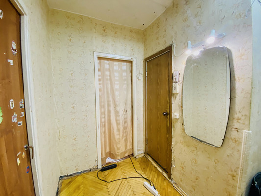 Продам однокомнатную (1-комн.) квартиру, Хачатуряна ул, 7, Москва г