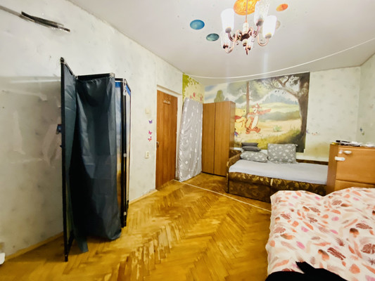 Продам однокомнатную (1-комн.) квартиру, Хачатуряна ул, 7, Москва г