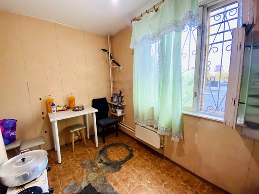 Продам однокомнатную (1-комн.) квартиру, Хачатуряна ул, 7, Москва г