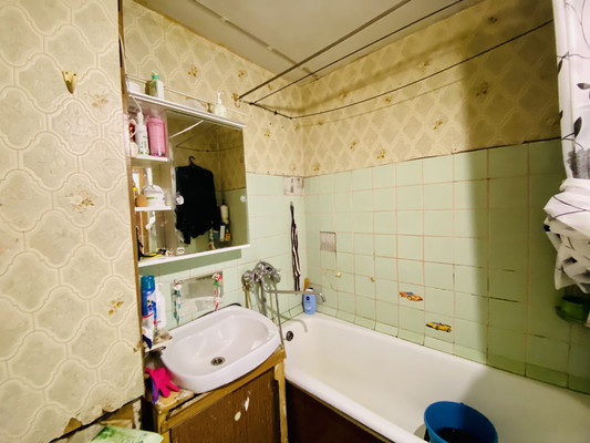 Продам однокомнатную (1-комн.) квартиру, Хачатуряна ул, 7, Москва г