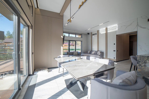 Продам торговое помещение 100 м2, Центральная ул, Габиевский п