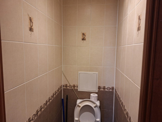 Продам трехкомнатную (3-комн.) квартиру, Генерала Кныша ул, 15, Гатчина г