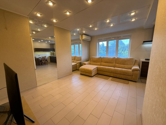 Продам трехкомнатную (3-комн.) квартиру, Королева пр-кт, 23А, Ростов-на-Дону г