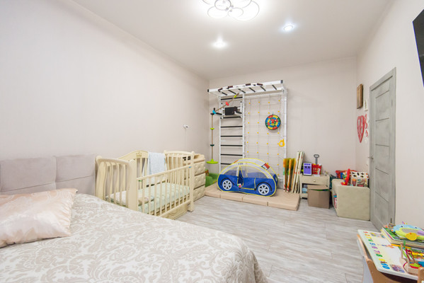 Продам многокомнатную квартиру, Джапаридзе ул, 12, Ростов-на-Дону г