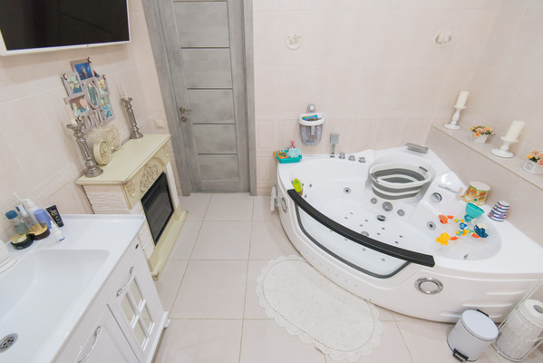 Продам многокомнатную квартиру, Джапаридзе ул, 12, Ростов-на-Дону г