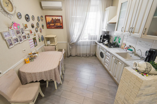 Продам многокомнатную квартиру, Джапаридзе ул, 12, Ростов-на-Дону г