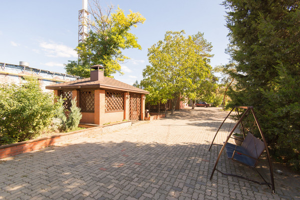 Продам многокомнатную квартиру, Джапаридзе ул, 12, Ростов-на-Дону г