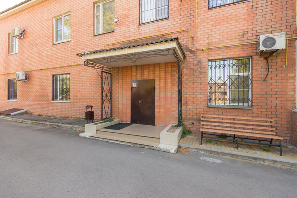 Продам многокомнатную квартиру, Джапаридзе ул, 12, Ростов-на-Дону г