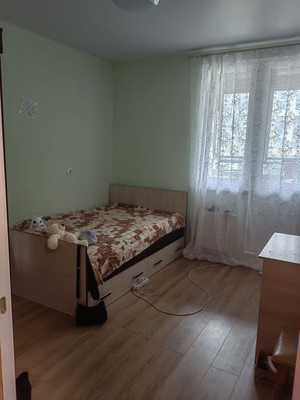 Продам трехкомнатную (3-комн.) квартиру, Куприна пр-кт, 32к2, Сосенское п