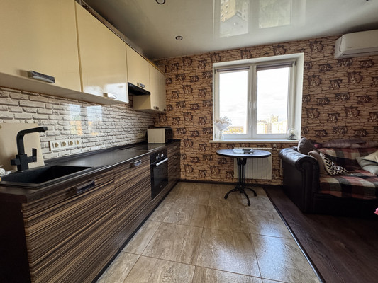 Продам однокомнатную (1-комн.) квартиру, Чугунова ул, 15б, Раменское г