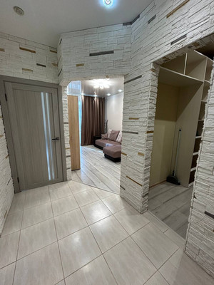 Продам однокомнатную (1-комн.) квартиру, Крымской весны ул, 1к2, Симферополь г