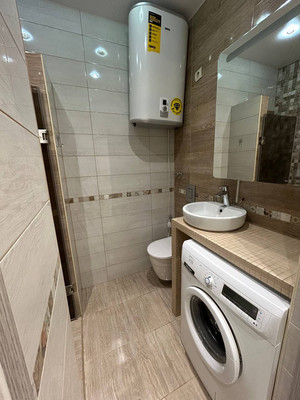 Продам однокомнатную (1-комн.) квартиру, Крымской весны ул, 1к2, Симферополь г