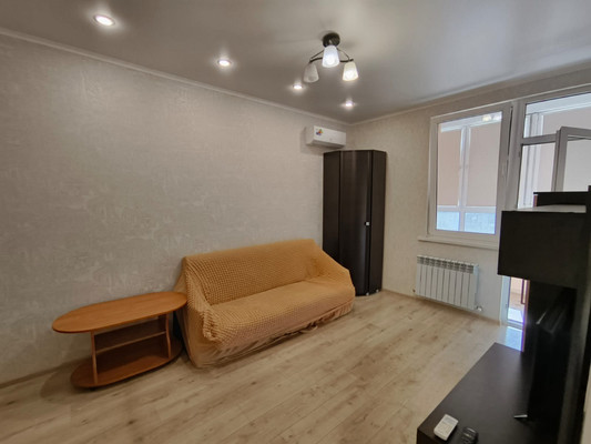 Продам однокомнатную (1-комн.) квартиру, Поликарпова ул, 2к2, Анапа г