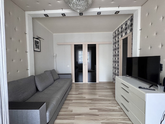 Продам однокомнатную (1-комн.) квартиру, Брянского Фронта ул, 28, Брянск г