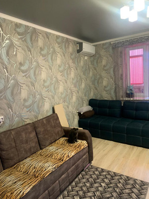 Продам однокомнатную (1-комн.) квартиру, Новороссийская ул, 171к2, Армавир г