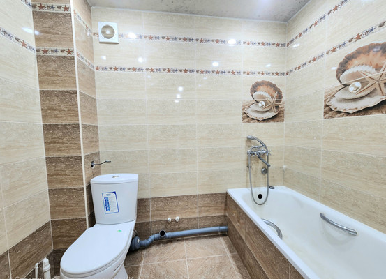 Продам двухкомнатную (2-комн.) квартиру, 14, Береговая Погореловка с