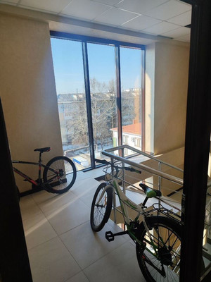 Продам двухкомнатную (2-комн.) квартиру, Трубаченко ул, 14е, Симферополь г