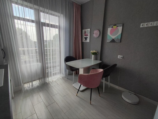 Продам двухкомнатную (2-комн.) квартиру, Трубаченко ул, 14е, Симферополь г