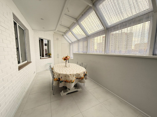 Продам двухкомнатную (2-комн.) квартиру, Ленина ул, 111, Волгодонск г