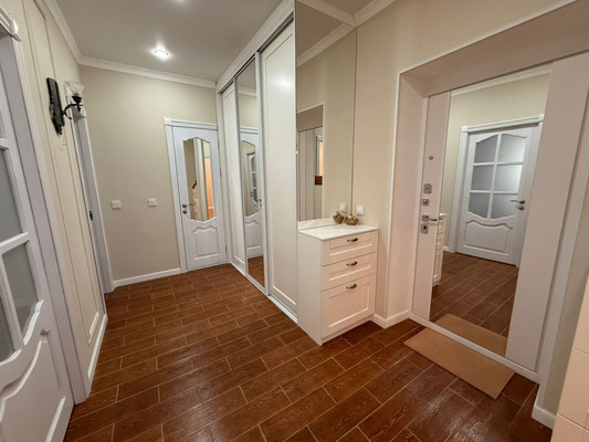 Продам двухкомнатную (2-комн.) квартиру, Ленина ул, 111, Волгодонск г