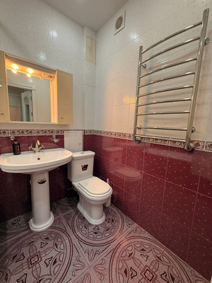 Продам двухкомнатную (2-комн.) квартиру, Ленина ул, 111, Волгодонск г