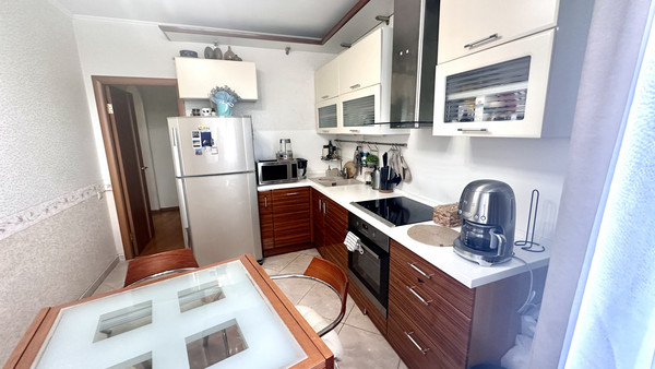 Продам двухкомнатную (2-комн.) квартиру, Авиационная ул, 72к1, Москва г