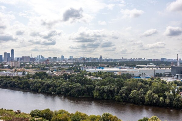 Продам трехкомнатную (3-комн.) квартиру, Шелепихинская наб, 40к1, Москва г