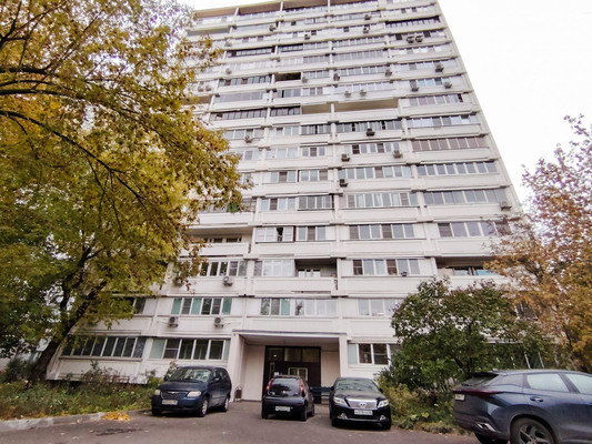 Продам трехкомнатную (3-комн.) квартиру, Болотниковская ул, 2кА, Москва г