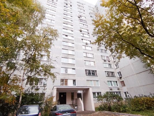 Продам трехкомнатную (3-комн.) квартиру, Болотниковская ул, 2кА, Москва г