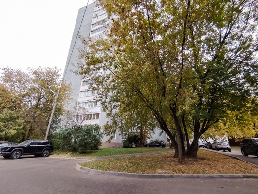 Продам трехкомнатную (3-комн.) квартиру, Болотниковская ул, 2кА, Москва г