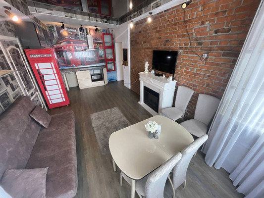 Продам двухкомнатную (2-комн.) квартиру, Мира пр-кт, 26, Комсомольск-на-Амуре г