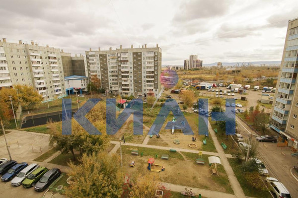 Продам трехкомнатную (3-комн.) квартиру, Урванцева ул, 2, Красноярск г