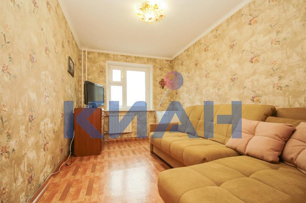 Продам трехкомнатную (3-комн.) квартиру, Урванцева ул, 2, Красноярск г