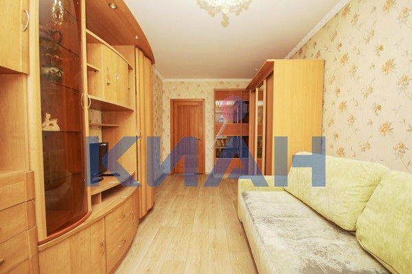 Продам трехкомнатную (3-комн.) квартиру, Урванцева ул, 2, Красноярск г