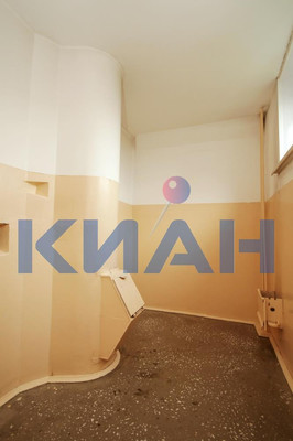 Продам трехкомнатную (3-комн.) квартиру, Урванцева ул, 2, Красноярск г