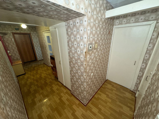 Продам трехкомнатную (3-комн.) квартиру, Первостроителей пр-кт, 20, Комсомольск-на-Амуре г