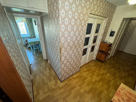 Продам трехкомнатную (3-комн.) квартиру, Первостроителей пр-кт, 20, Комсомольск-на-Амуре г